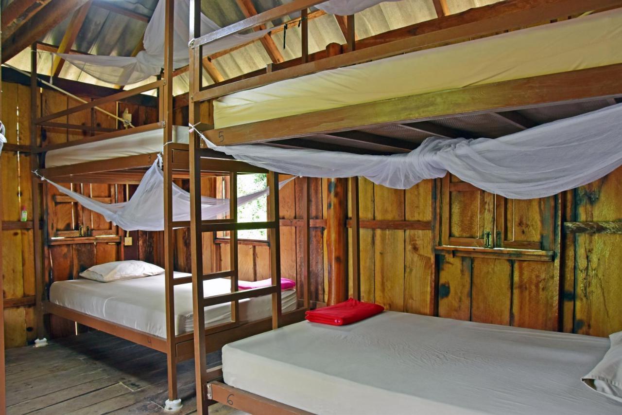 Mad Monkey Koh Rong Samloem Albergue Koh Rong Sanloem Exterior foto