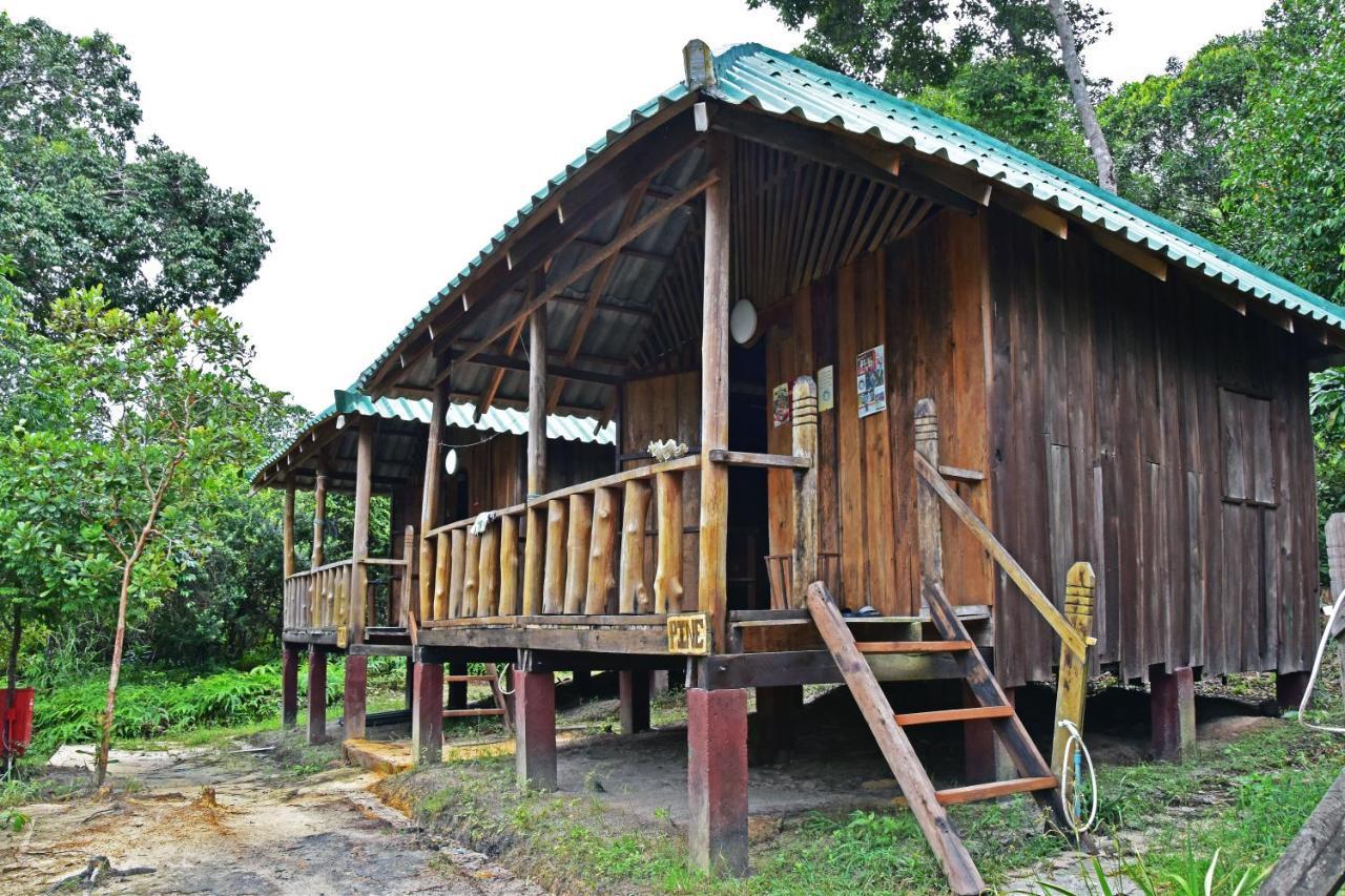 Mad Monkey Koh Rong Samloem Albergue Koh Rong Sanloem Exterior foto