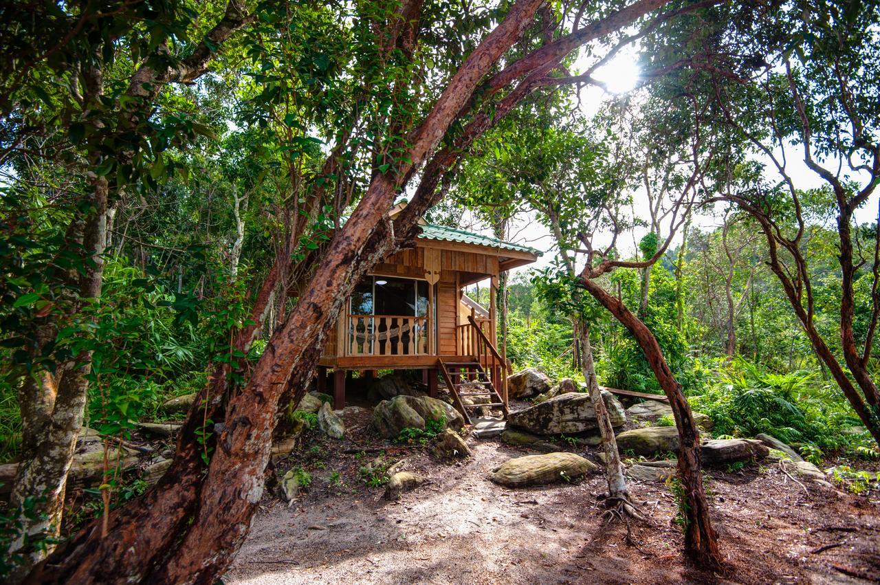 Mad Monkey Koh Rong Samloem Albergue Koh Rong Sanloem Exterior foto